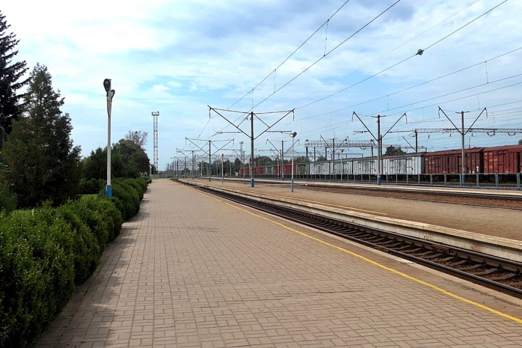 Мешканці Дружбівської та Ямпільської громад вимагають від «Укрзалізниці» повернути прямий електропотяг до Києва