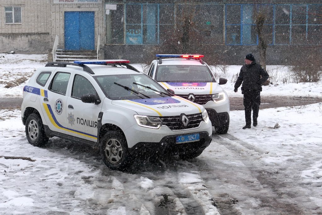 Свеські правоохоронці отримали другий службовий автомобіль в рамках програми «Поліцейський офіцер громади».