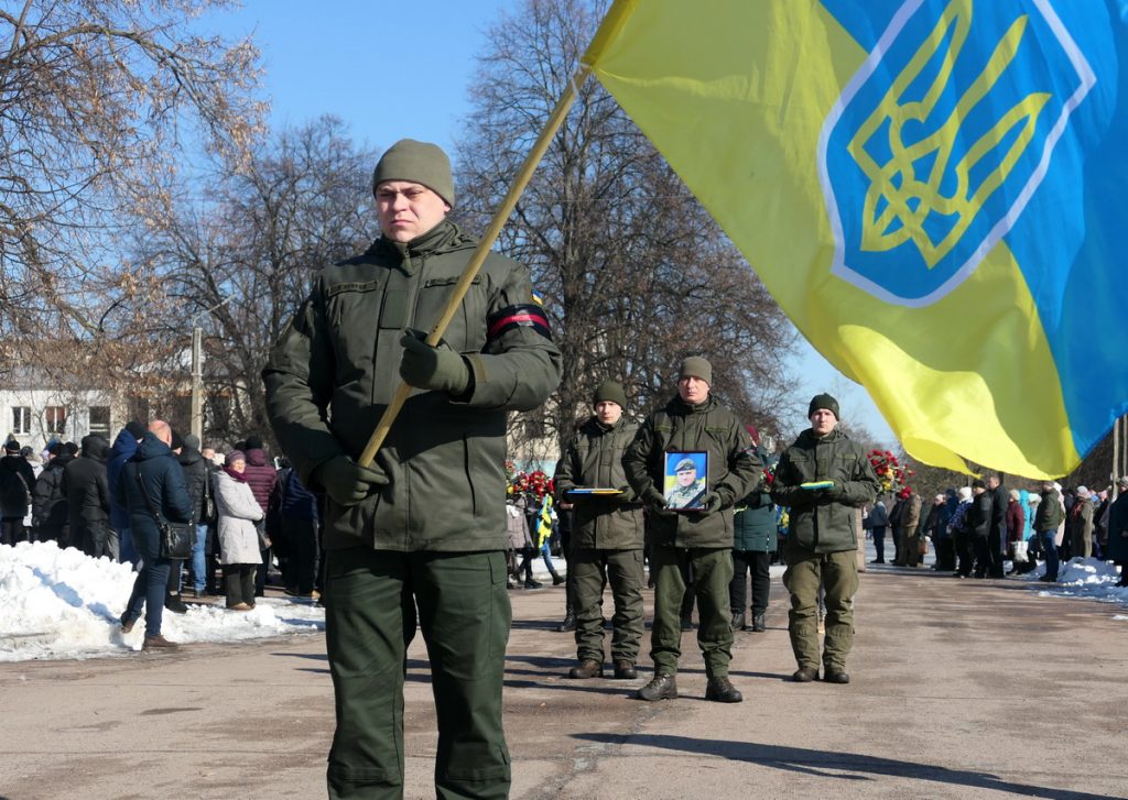 «Прийняли бій в районі Бахмута»: в Шостці прощались з двома захисниками України