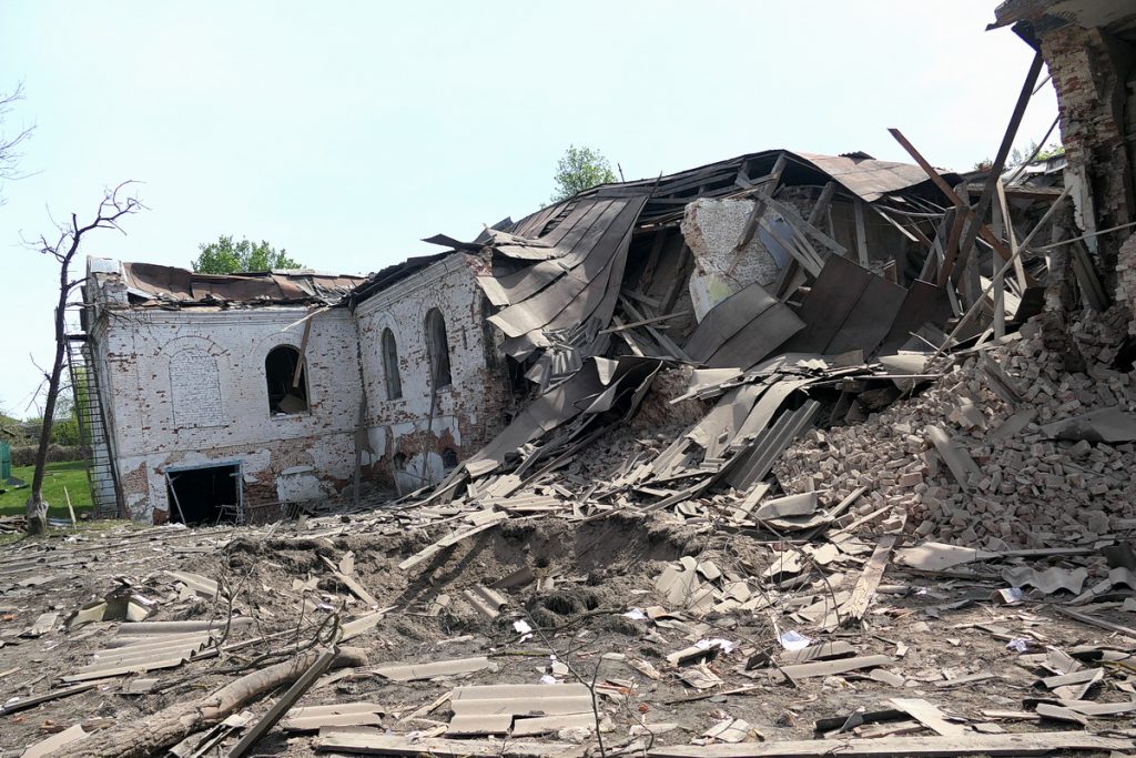 Росіяни завдали удару по навчальним закладам Свеси: зруйнований професійний ліцей та пошкоджена школа